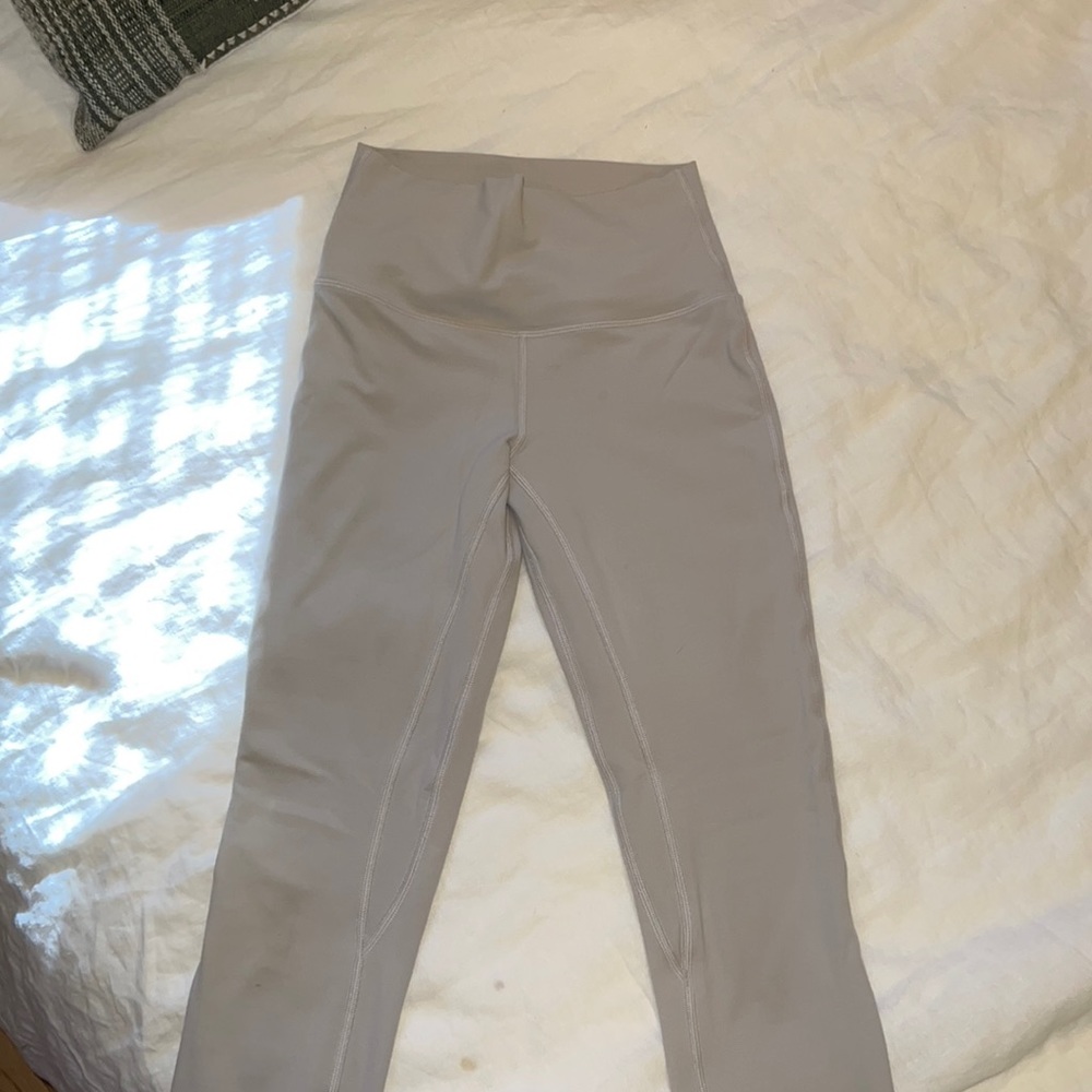 lululemon align in chrome size 4